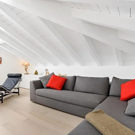 Lake View Flat With Parking & Shared Pool * Mezzegra