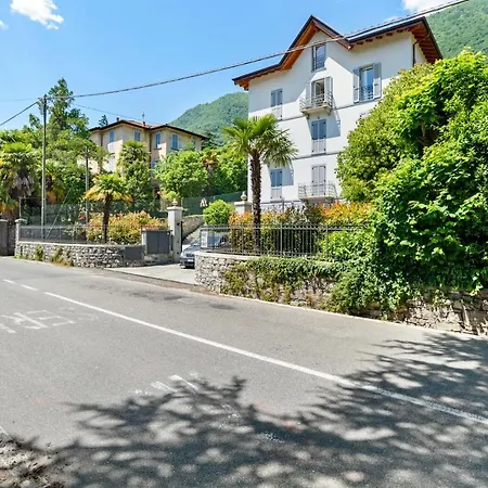 Lake View Flat With Parking & Shared Pool Lejlighed *